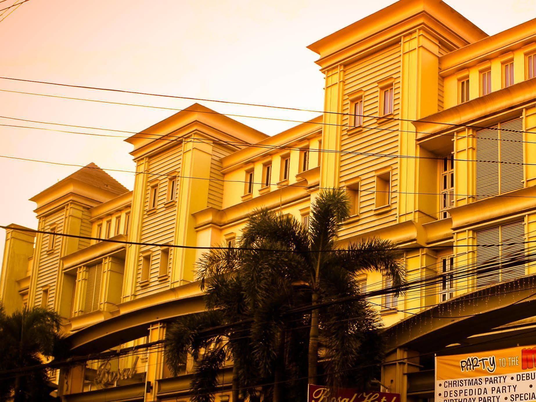فندق جاردين دي روزال Pasig City المظهر الخارجي الصورة